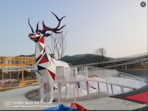 不锈钢梅花鹿雕塑